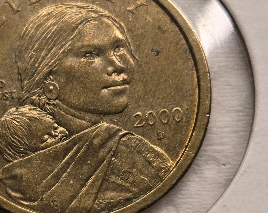 2000 D Sacagawea Dollar Coin US Dollar Native American Tribute Coin 2000-d-sacagawea-dollar-coin-us-dollar-native-american-tribute-coin