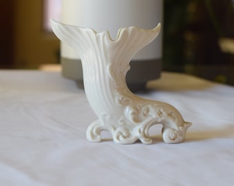 Vase vintage BELLEEK Cornucopia en porcelaine, fabriqué en Irlande