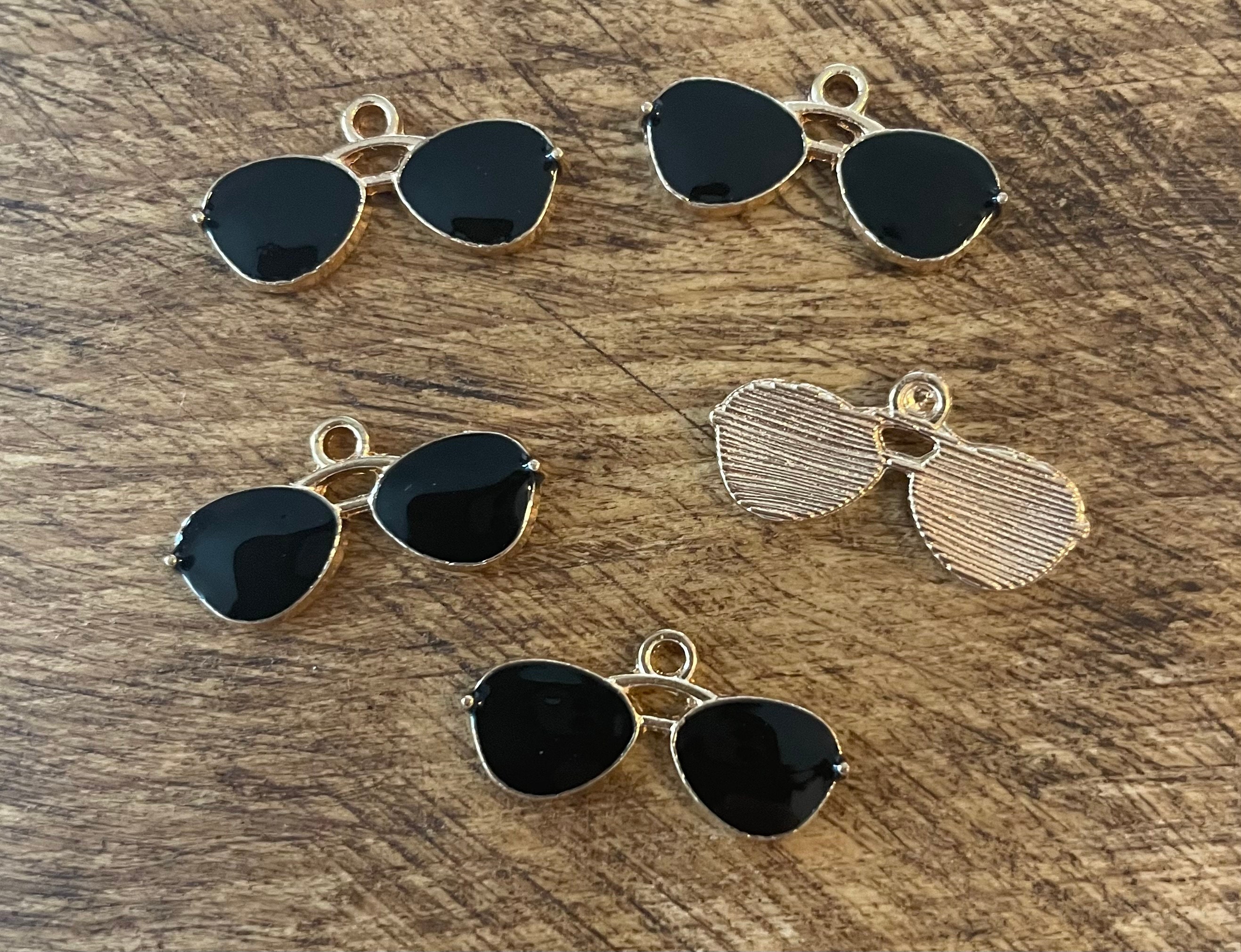 Black sunglasse charm for jewelry making,cute silver sunglasses pendants for diy jewlery,jewelry findings,DIY charms for bracelets/necklaces