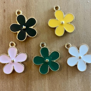Flower Charm for Jewelry,Shiny gold,Alloy Flower Charm,charm for Jewelry, Jewelry pendant, small flower charm,cute flower charms,pink flower