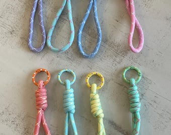 Paracord Keychain with Carabiner Hook: Colorful Bag Charm