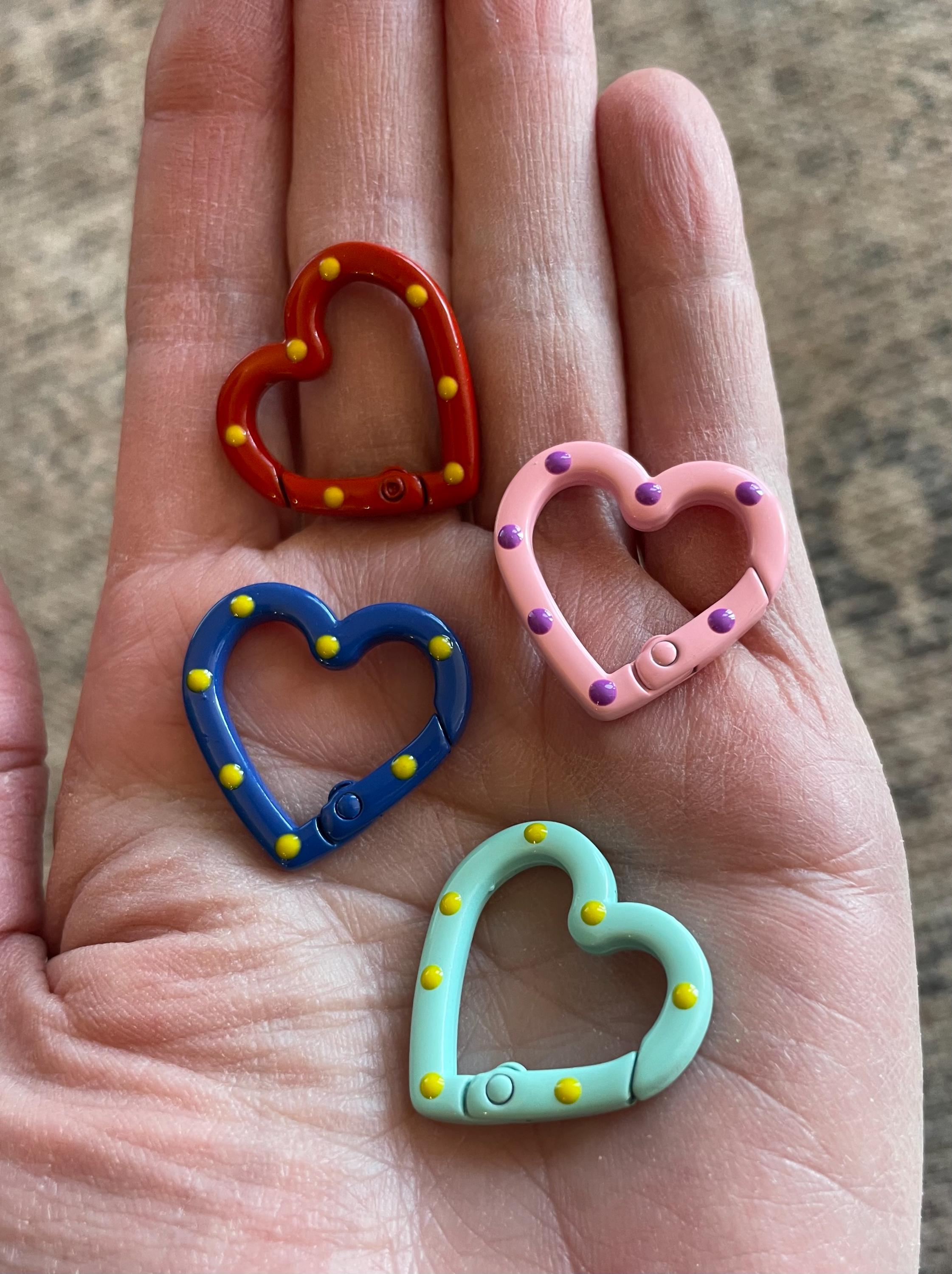 ACCALMIE キーホルダー Polka Dot Heart Carabiner: Colorful Keychain Connector, Bag