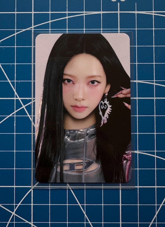 Aespa Karina Official Benefit Photocard Trading Card Collection