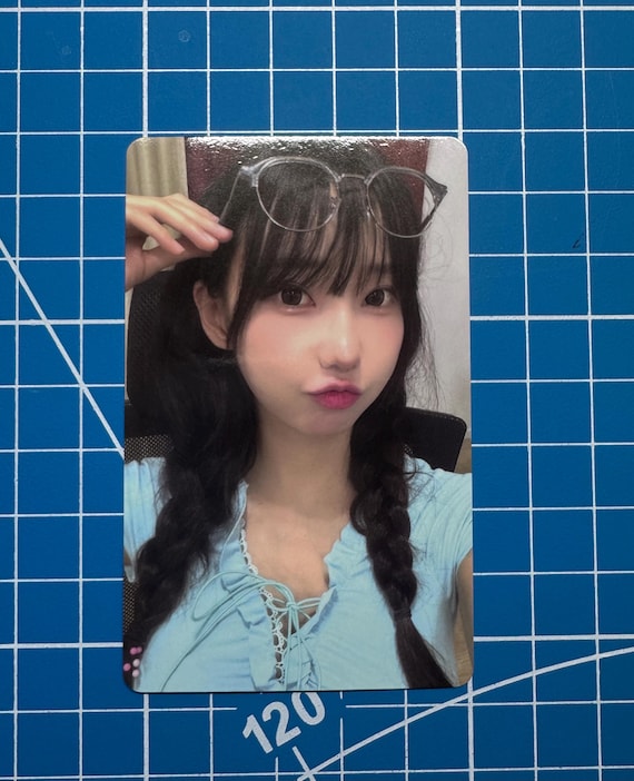 QWER Magenta Official Photocard Collection - Etsy