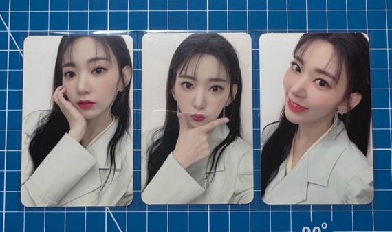 LE SSERAFIM Sakura Official Photocard Collection Lesserafim Izone