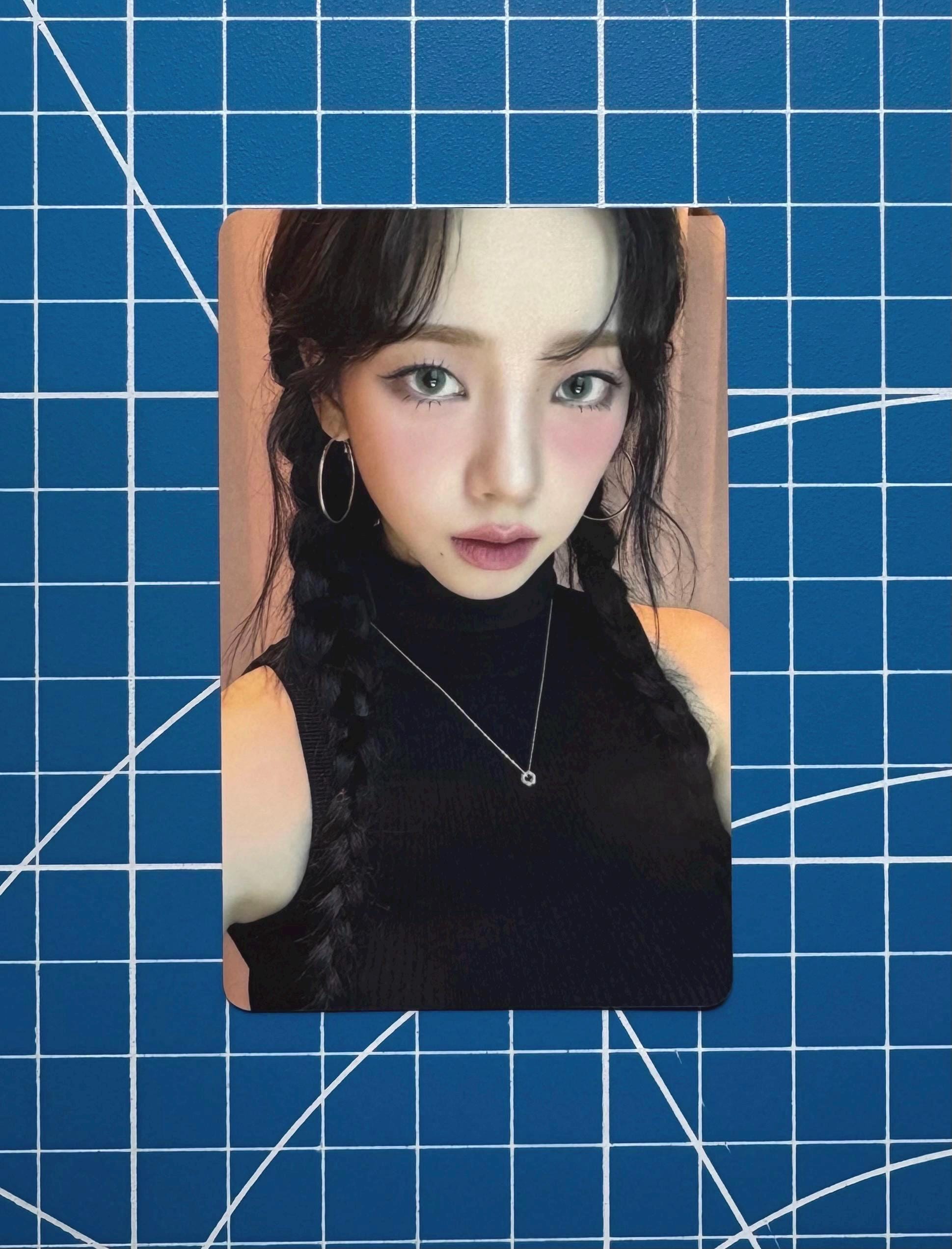 Aespa Karina Official Benefit Photocard Trading Card Collection