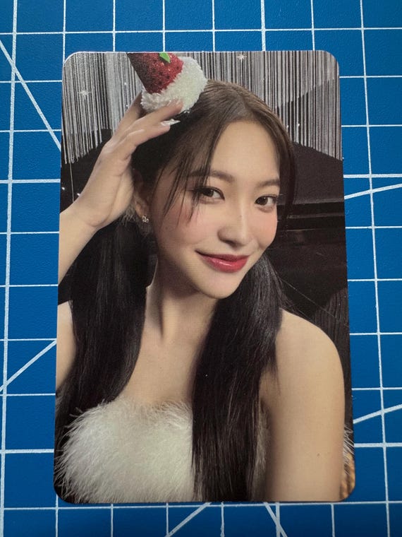 Redvelvet pink Christmas アイリーン stand ver Redvelvet pink Christmas アイリーン stand ver - メルカリ