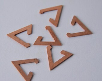 6 small vintage copper triangles - earrings, finding, mixed medial, enamel