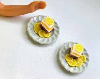 Lemon Cake Plate, Miniature Lemon Bar, Dollhouse Plates, Mini Lemons, Faux Desserts, 1:12 plate, Realistic Mini Food, Cake Slice, Doll Cakes