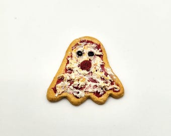 Mini Ghost Pizza, Dollhouse Halloween Party Accessory, Spooky Season Food, Miniature Haunted House Kitchen Prop, Cute and Creepy Doll Meal