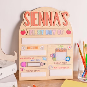 Customized First/Last Day of School Sign,Personalized Back to School Sign, Kindergarten 1st Day of School Sign,First Day School Wooden Board