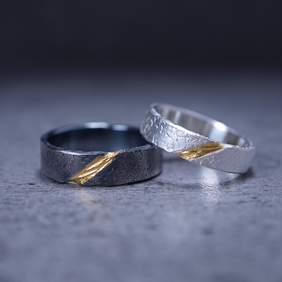 金継ぎの結婚指輪セット – 999シルバーと24Kゴールドのペアリング 