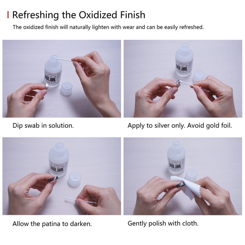Puede incluir: Una gu&iacute;a de instrucciones de cuatro pasos titulada Refreshing the Oxidized Finish que muestra una botella transparente de soluci&oacute;n, un bastoncillo de algod&oacute;n, un anillo de plata y un pa&ntilde;o de pulido blanco. El texto explica c&oacute;mo aplicar la soluci&oacute;n al anillo de plata para oscurecer la p&aacute;tina y pulirlo suavemente, advirtiendo expl&iacute;citamente evitar los detalles de pan de oro.