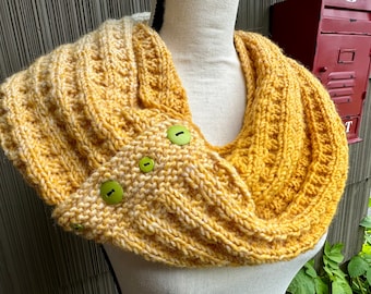 Cowl in Cubes and Shades of Mustard