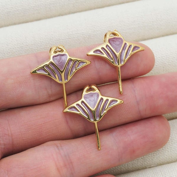 Colgante de manta raya de acero inoxidable chapado en oro de 18 quilates, dije de animal dorado, collar de manta raya esmaltado, accesorio de llavero de joyería personalizada