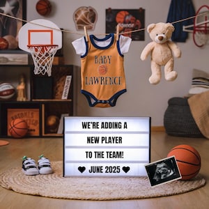 Basketball Schwangerschaftsankündigung Bearbeitbares Baby offenbaren Sport-Thema Baby enthüllen neuer Spieler im Team Baby Baller offenbaren Geschlecht JS7148