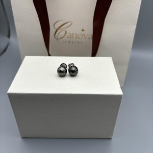 Faceted stud earrings & 18k white gold zdjęcie 2