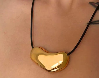 Irregular Heart Pendant Necklace, Modern Women's Jewelry