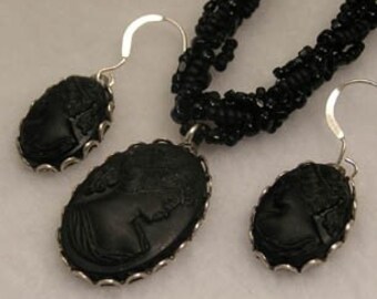 Black Elegance Beadwoven Cameo Necklace and Earring Set