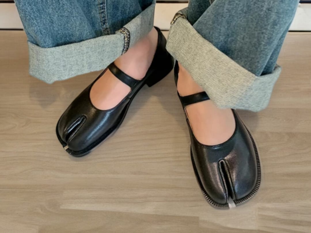 Silver Soft Leather Mary Jane Flat Fake Split-Toe Tabi main image 1
