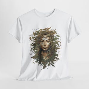 Cristina Style Woman Branches T-Shirt, T-shirt ispirata ai nativi americani, T-shirt con cartoni animati Flora Fauna, Top con stampa Atmospheric Lith, Verde indaco