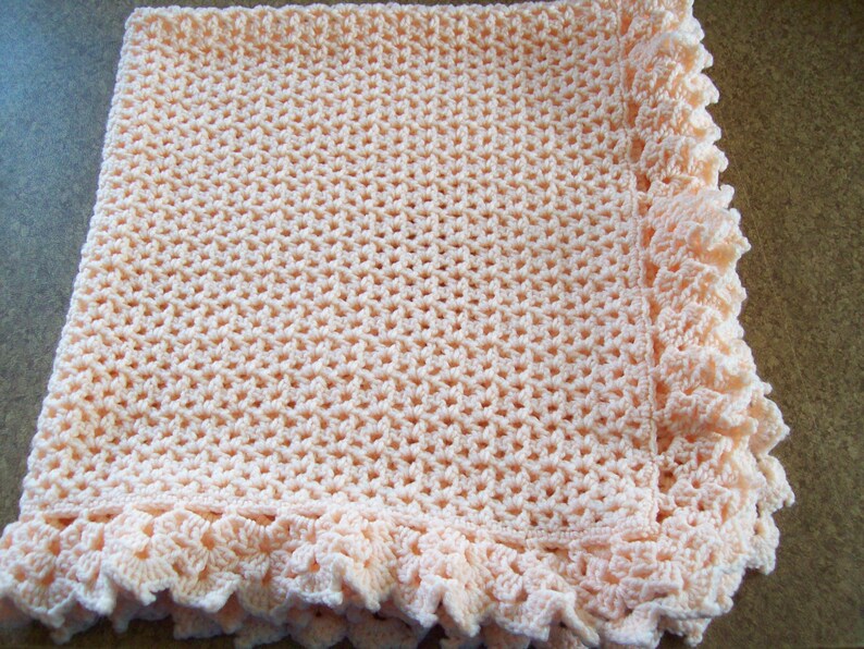 Lt Peach Lacy Border Baby Blanket 38