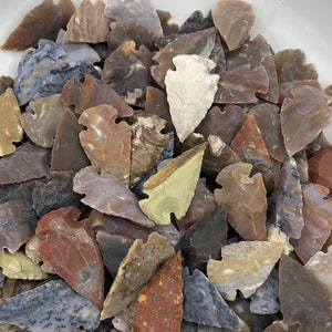 25pc Mini Arrowheads, 25mm, 55mm, Arrow Head Pendants, Carved Jasper, Wire Wrapped, Arrowhead Jewelry, Jasper Arrowhead, Gemstone Arrowheads