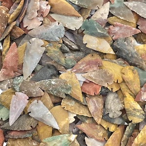 25pc 1.75" Arrowheads, 2" Arrowheads, 2.25" Stone Arrowheads, Carved Arrows, Bulk Arrowheads, Hand Knapped Arrowheads, Gemstone Arrowheads