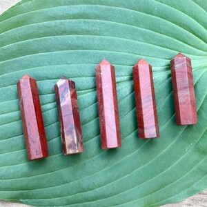 5pc Mini Red Jasper Obelisk Crystal Point, Jasper Gemstone Pillar, Chakra Mini Crystal, Small Shrine Crystals, Miniature Crystal Points Set