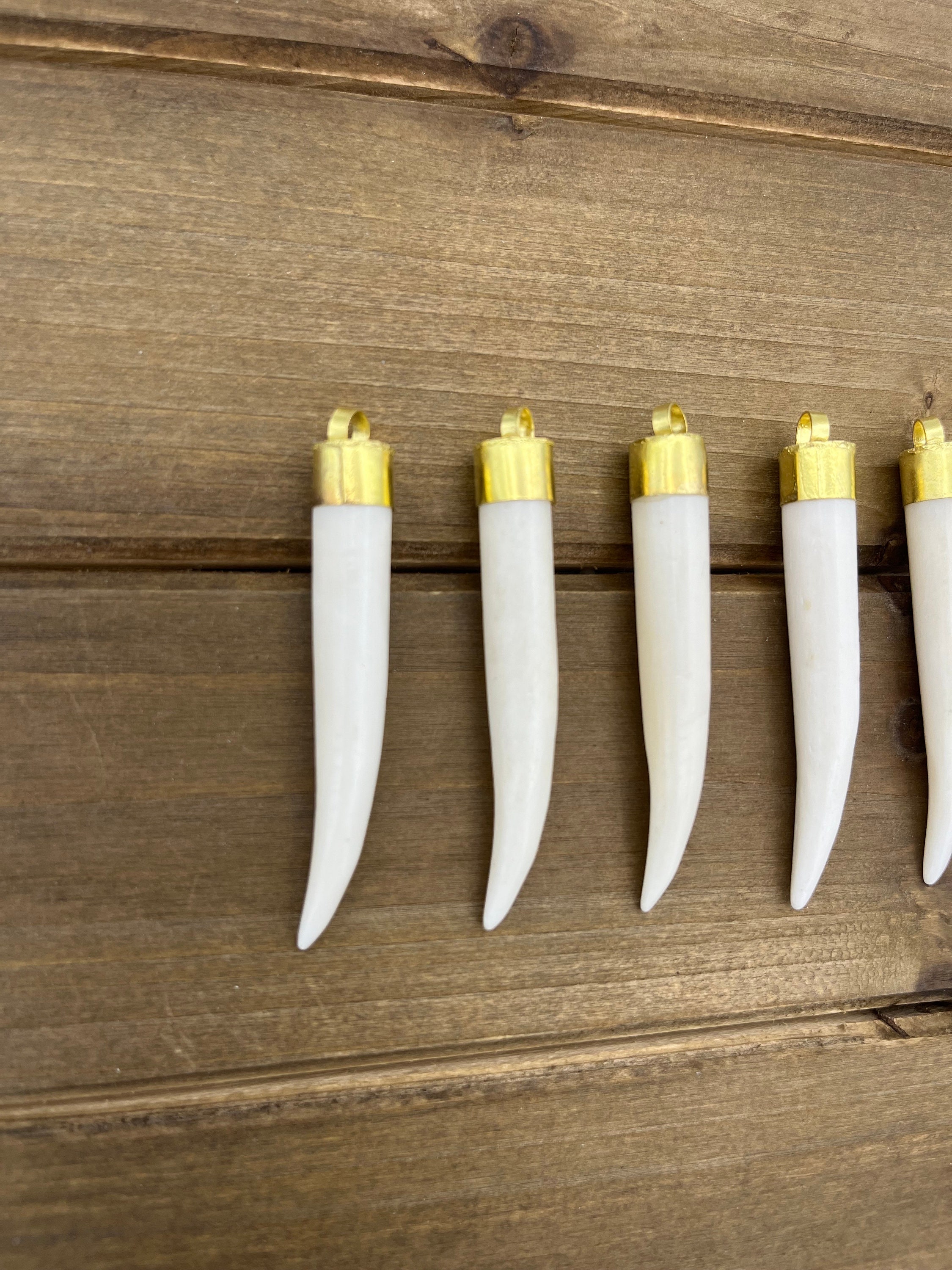 3pc 2.5 Carved Buffalo Bone Tusk Pendants, 66mm, Tooth 3pc 2.5 Carved Buffalo Bone Tusk Pendants, 66mm, Tooth