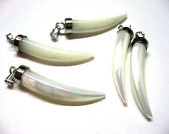5pc 1.25" Mother of Pearl Tusk Pendants, Pearl Horn Pendant, Pearl Claw Charms, Jewelry Making Supplies, Pearl Tusks, Tooth, Wholesale Bulk