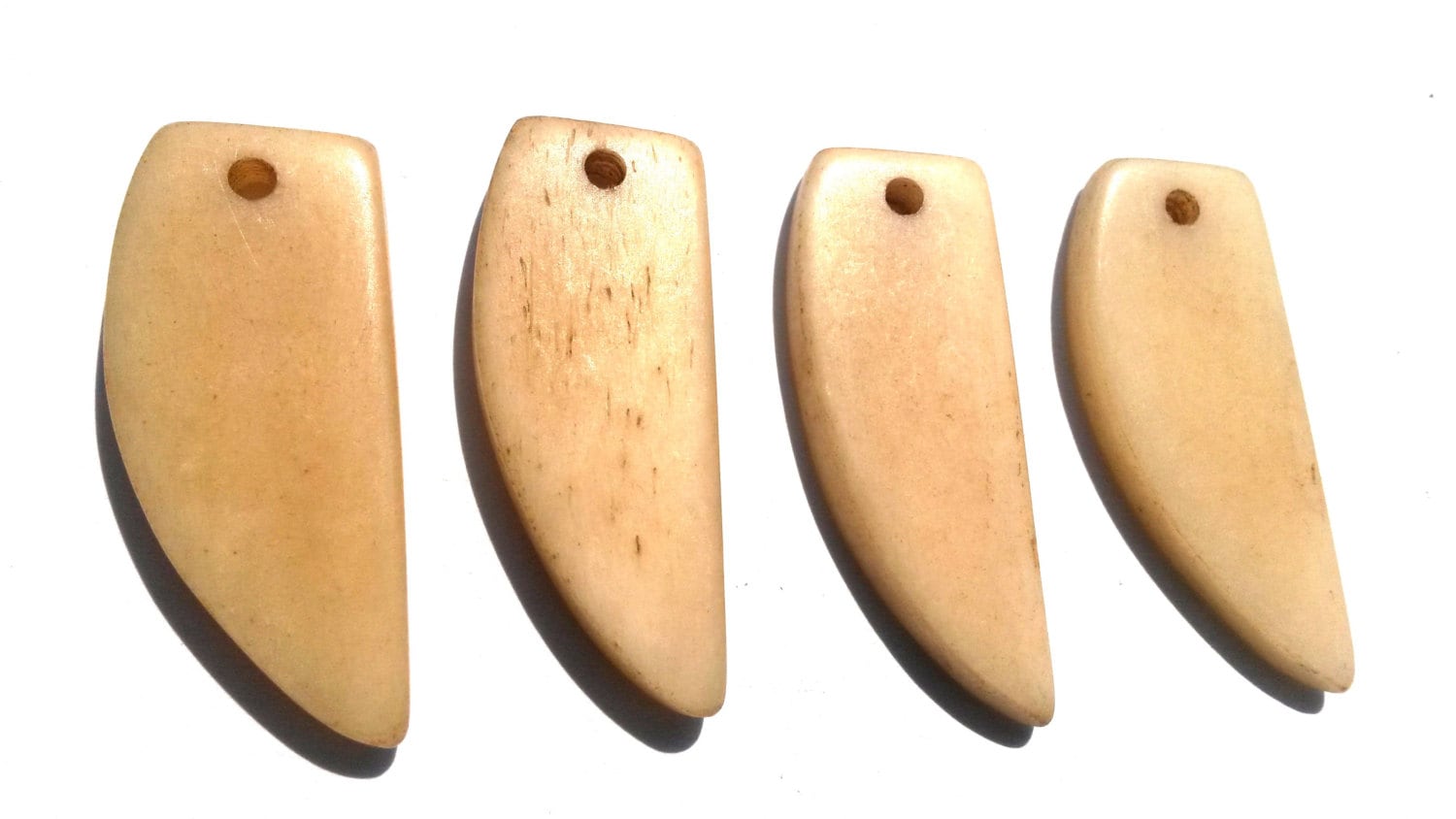 46x25mm Ivory Bone Animal Beads-0527-03