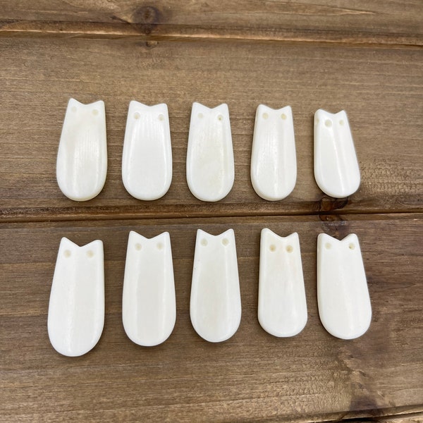 10pc Carved Bone Faux Elk Tooth Beads, Buffalo Bone, Bone Beads, Tribal Beads, Animal Teeth, Carved Bone Beads, Jewelry Supplies, Bone Tooth