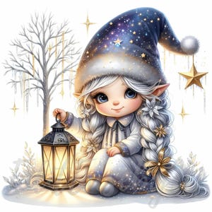 Puede incluir: Ilustración de un elfo con largo cabello blanco y ojos azules, con un gorro estrellado y un atuendo blanco. El elfo sostiene una linterna encendida. La imagen presenta estrellas doradas y un árbol con carámbanos.