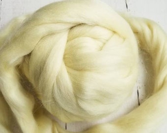 Dyed Corriedale Wool Top Roving - Limoncello - Spinning Fiber - 4 Ounces