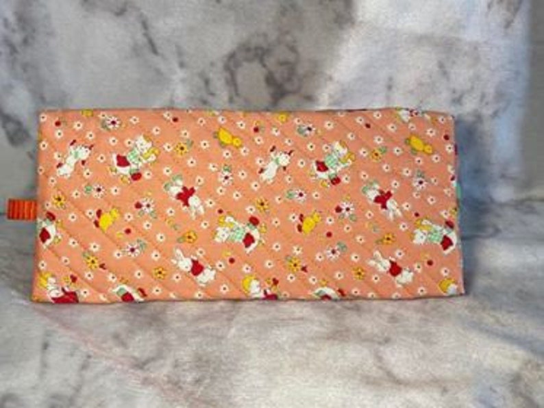 1930/'s Repro Peach and Green Quilted Long Rounded Top Zipper Pouch