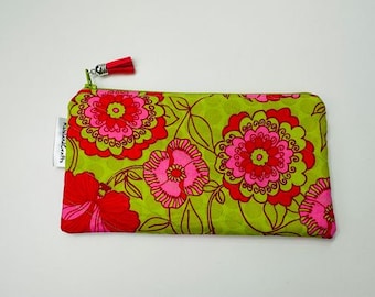 Large Pink Flowers on Green Polka Dots Quilted Zipper Pouch