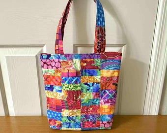 Patchwork quiltad tygväska: Handgjord återanvändbar shoppingväska i bomull