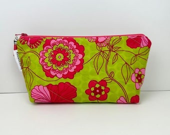 Large Pink Double Flowers Quilted Zipper Pouch