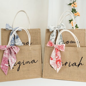 Personalized Burlap Gift Bag,Bridesmaid Beach Bag,Custom Burlap Bag, Bridesmaid Burlap Tote Bags,Bridesmaid Proposal, Bachelorette Gifts bag