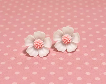 White Petals and Pink Center Cherry Blossom Sakura Flower Stud Earrings with Surgical Steel Posts (SE13)
