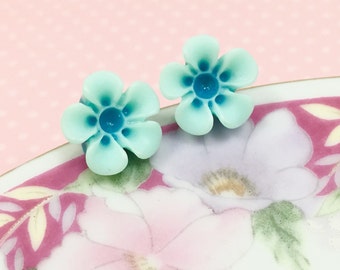 Aqua Daisy Stud, Aqua Flower Earrings, Aqua Daisy Earrings, Surgical Steel, Sensitive Ear Stud, Flower Girl Earrings, KreatedByKelly