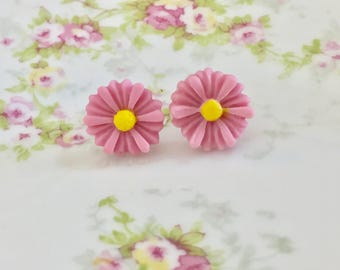 Lavender Flower Stud Earrings, Surgical Steel Studs,  Lavender Gerbera Daisy Studs, Flower Girl Studs, Wedding Earring, KreatedByKelly (SE8)