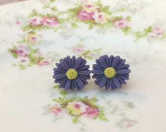 Purple Daisy Studs, Purple Flower Earrings, Purple Daisy Earrings, Bridesmaid Gift Earrings, Affordable Jewelry, KreatedByKelly (LB3)