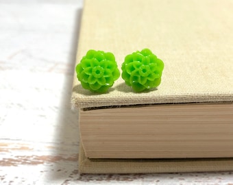 Small Little Lime Green Chrystanthemum Mum Flower Stud Earrings with Surgical Steel Posts (SE18)