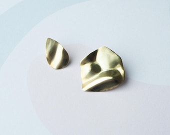Purl Mismatched Studs- Sculptural statement Gold Earrings