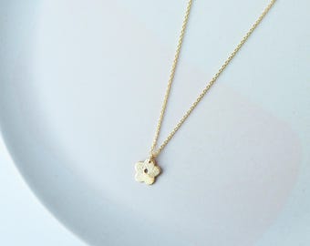 Minima Gold Necklace – Minimalis Flower Charm Necklace | Delicate Everyday Jewellery | Gift for Her