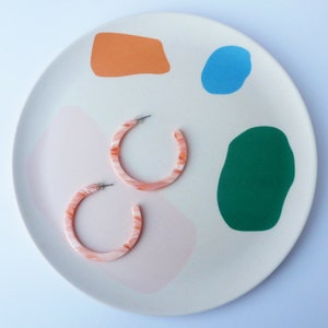 ON SALE Blush Hoop Ohrringe - Creolen, Schildpatt Creolen, Acetat Creolen, Geschenk für Sie, Statement Creolen