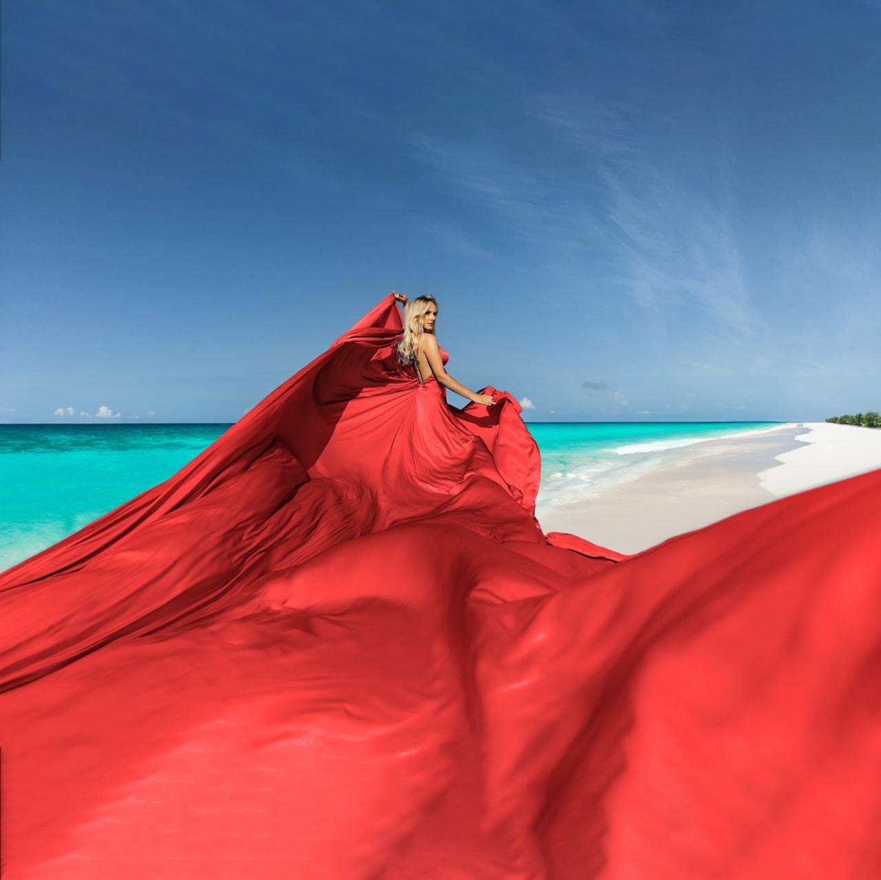 parachute dress Lauren Manoogian - in White Fit is true to size Las Vegas Parachute Dress Photography