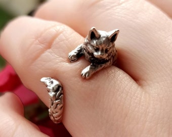 Adjustable Silver-Plated Ring with Kitten Design